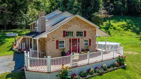 279 Helms Road Stanley VA 22851