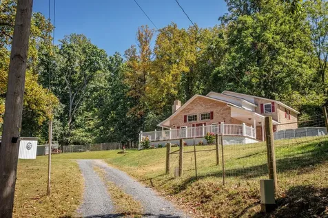 279 Helms Road Stanley VA 22851