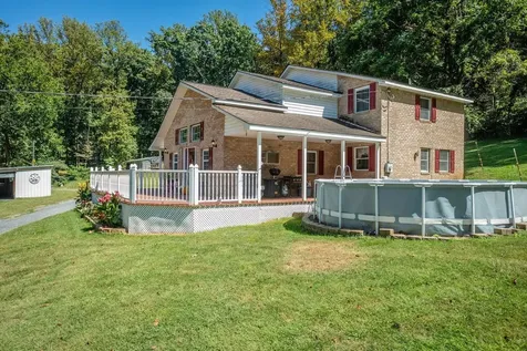 279 Helms Road Stanley VA 22851