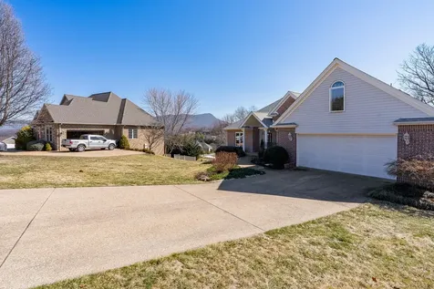 3741 Davis Road Penn Laird VA 22846