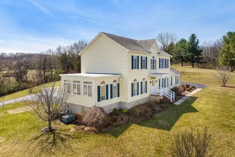 2178 Churchville Avenue Staunton VA 24401