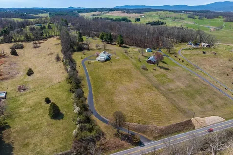 2178 Churchville Avenue Staunton VA 24401