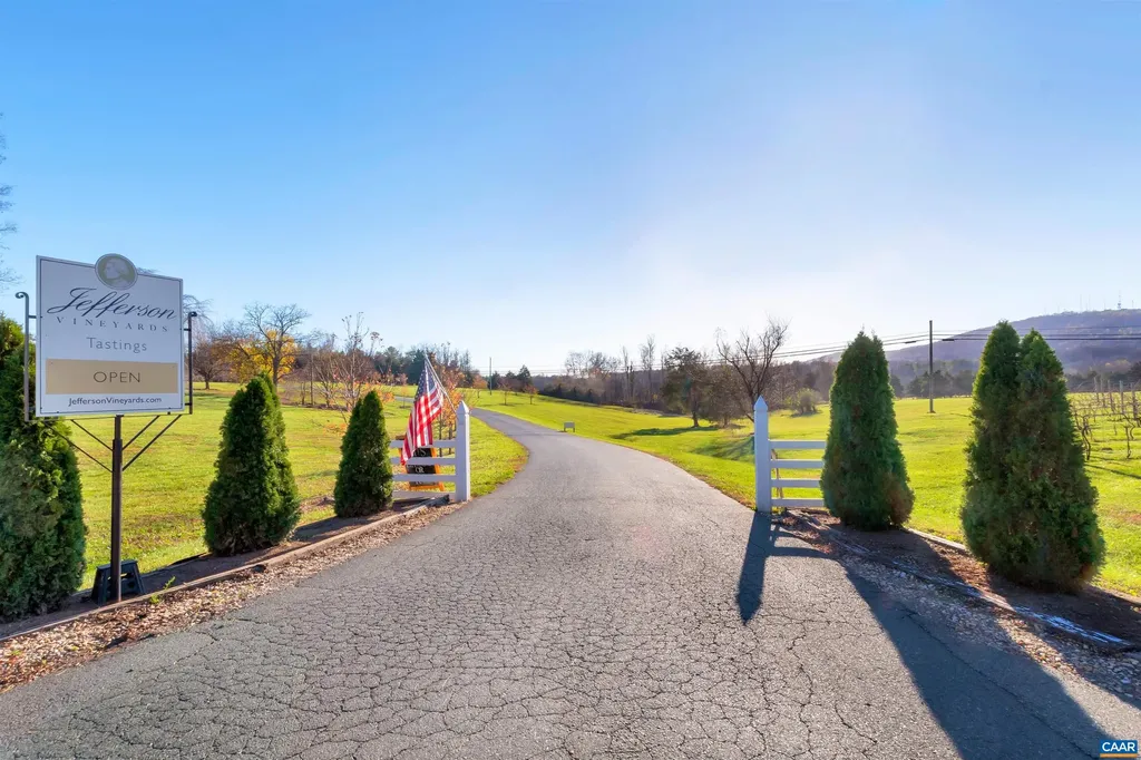 41 Laurin Street Charlottesville VA 22902