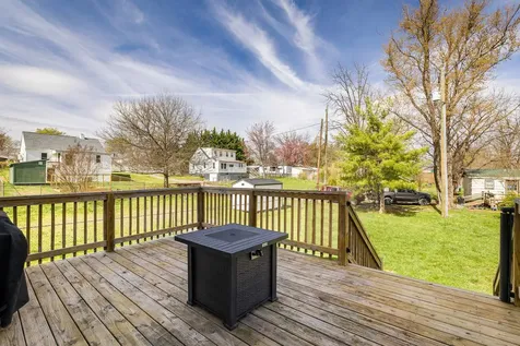 32 Reed Street Fishersville VA 22939