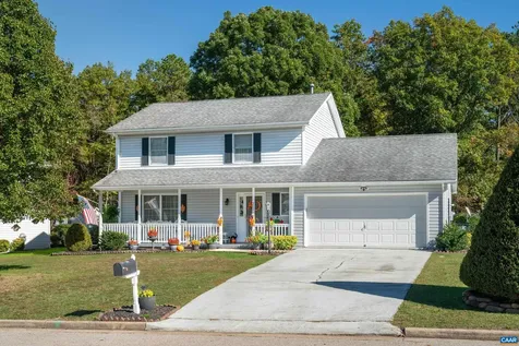 252 Flint Mountain Drive Stuarts Draft VA 24477