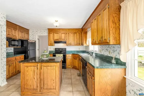 252 Flint Mountain Drive Stuarts Draft VA 24477
