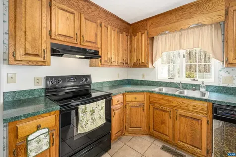 252 Flint Mountain Drive Stuarts Draft VA 24477