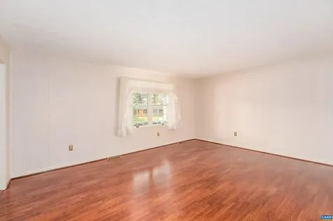 252 Flint Mountain Drive Stuarts Draft VA 24477
