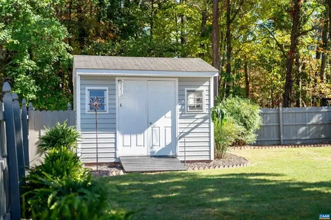 252 Flint Mountain Drive Stuarts Draft VA 24477