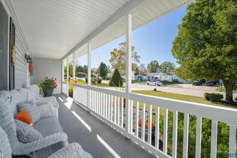 252 Flint Mountain Drive Stuarts Draft VA 24477