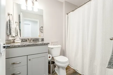 107 8th Street Grottoes VA 24441