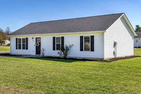 107 8th Street Grottoes VA 24441