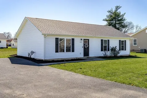 107 8th Street Grottoes VA 24441