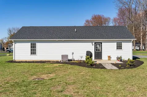 107 8th Street Grottoes VA 24441
