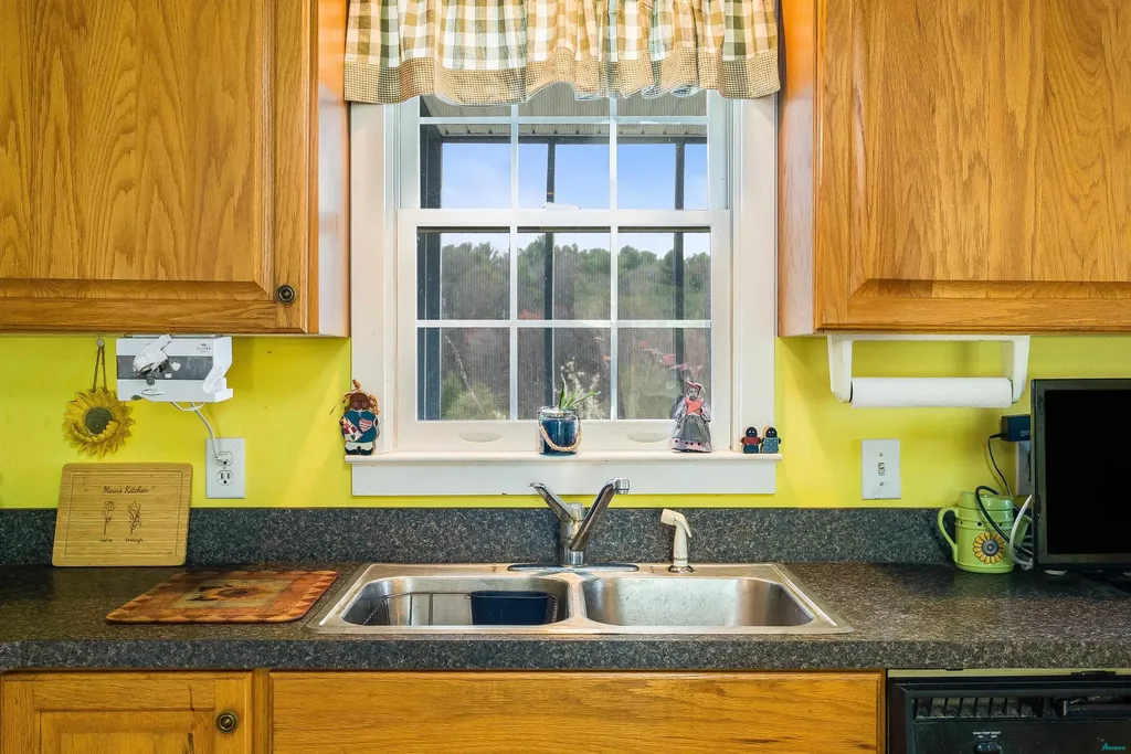 259 Taliaferro Drive Churchville VA 24421