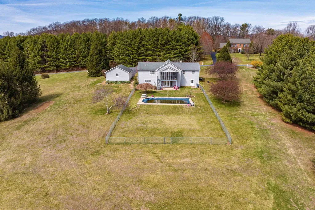 259 Taliaferro Drive Churchville VA 24421