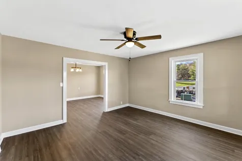 16 Mulberry Street Staunton VA 24401