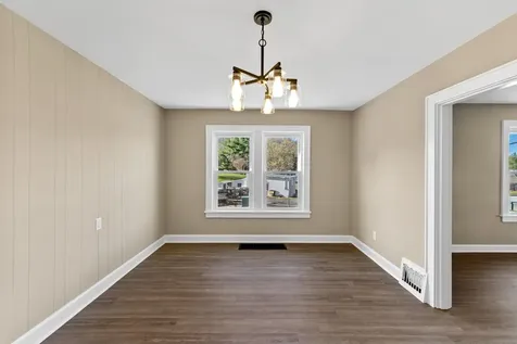 16 Mulberry Street Staunton VA 24401
