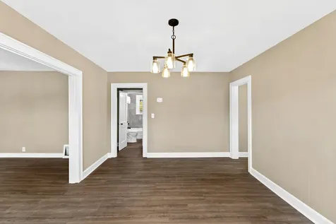 16 Mulberry Street Staunton VA 24401