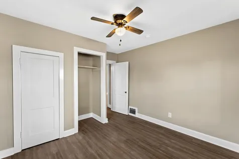16 Mulberry Street Staunton VA 24401