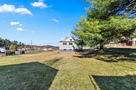 16 Mulberry Street Staunton VA 24401