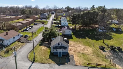 16 Mulberry Street Staunton VA 24401