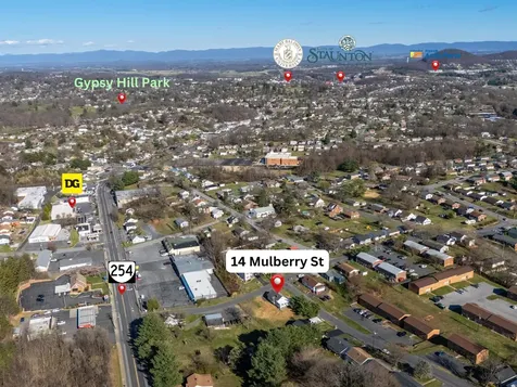 16 Mulberry Street Staunton VA 24401