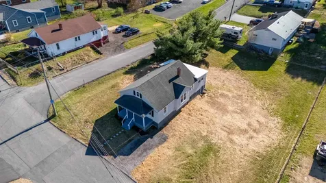 16 Mulberry Street Staunton VA 24401