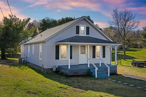 16 Mulberry Street Staunton VA 24401