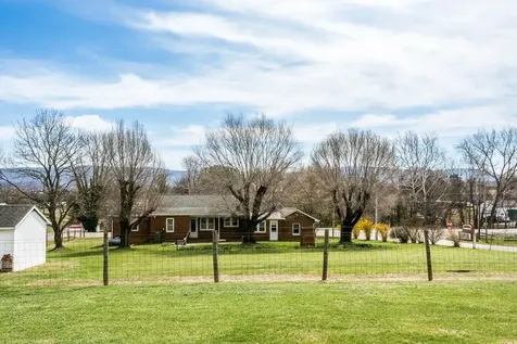 8635 North Valley Pike Rockingham VA 22802
