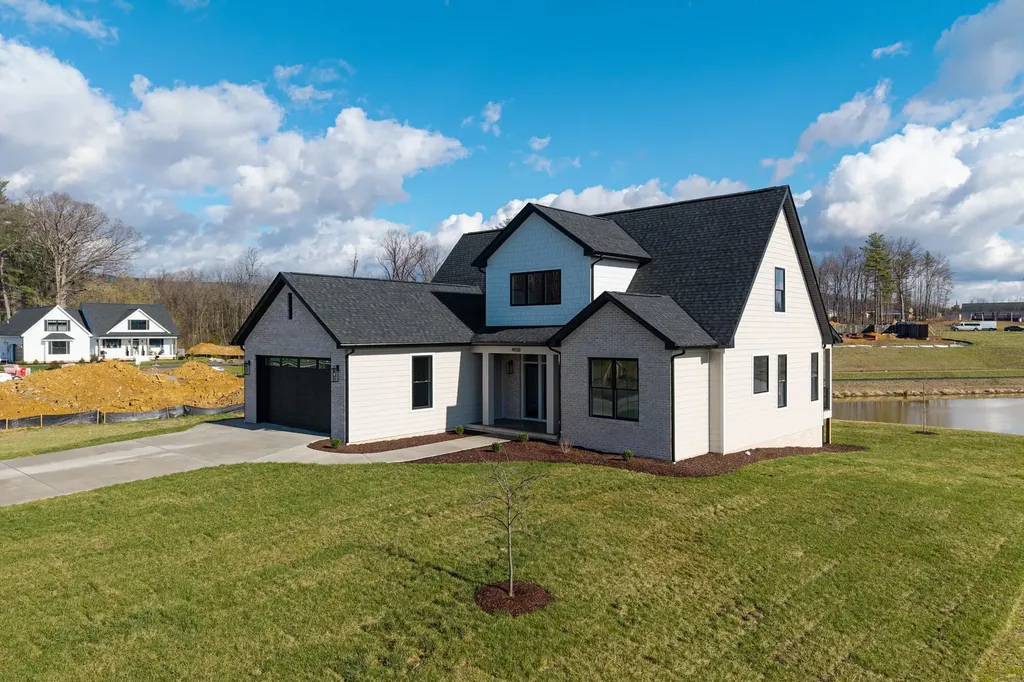 Mcgaheysville VA, 4930 Boxer Loop