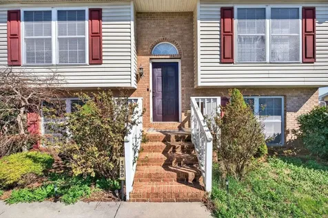 1390 Stonechris Drive Harrisonburg VA 22802