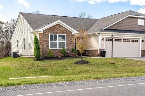 17 South Peak Drive Mcgaheysville VA 22840