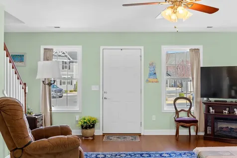 809 Carson Circle Grottoes VA 24441