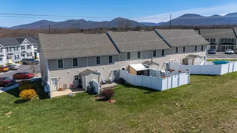 809 Carson Circle Grottoes VA 24441