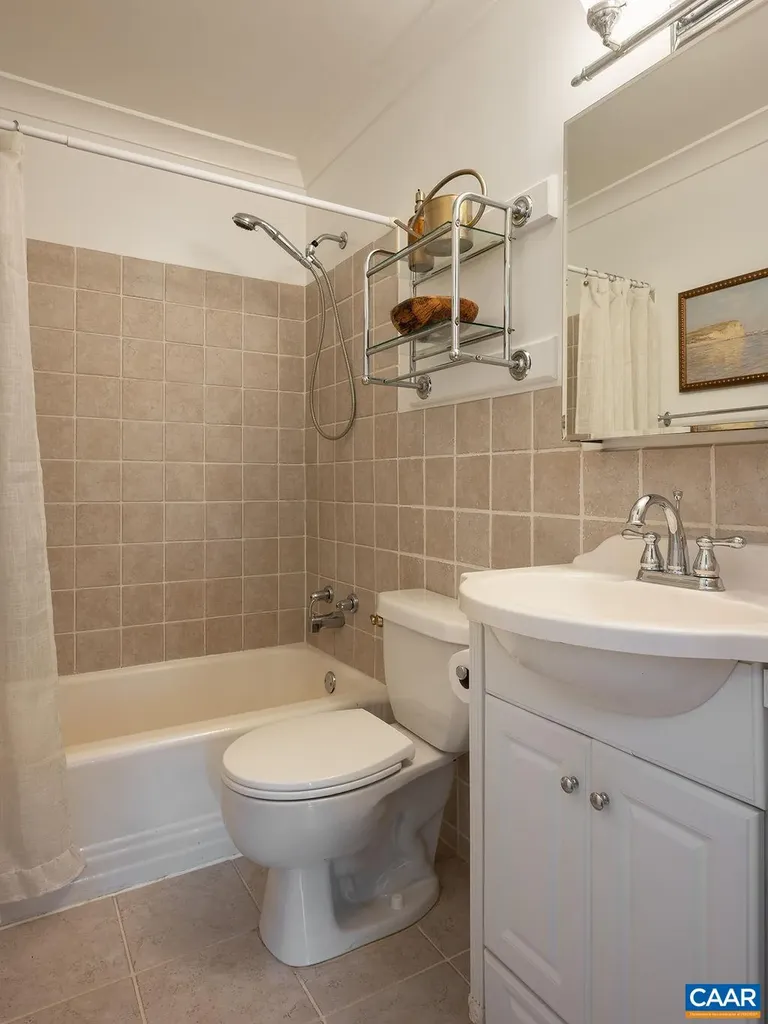 628 Blenheim Avenue Charlottesville VA 22902