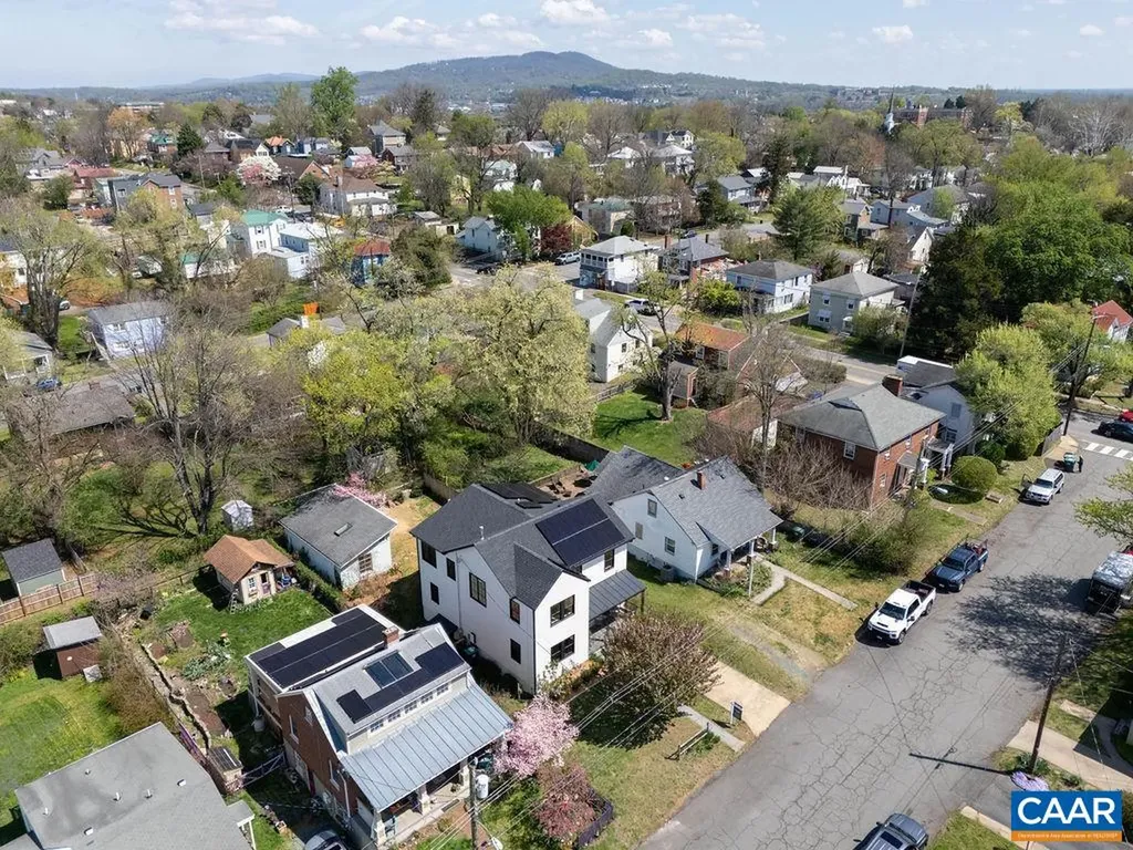 628 Blenheim Avenue Charlottesville VA 22902