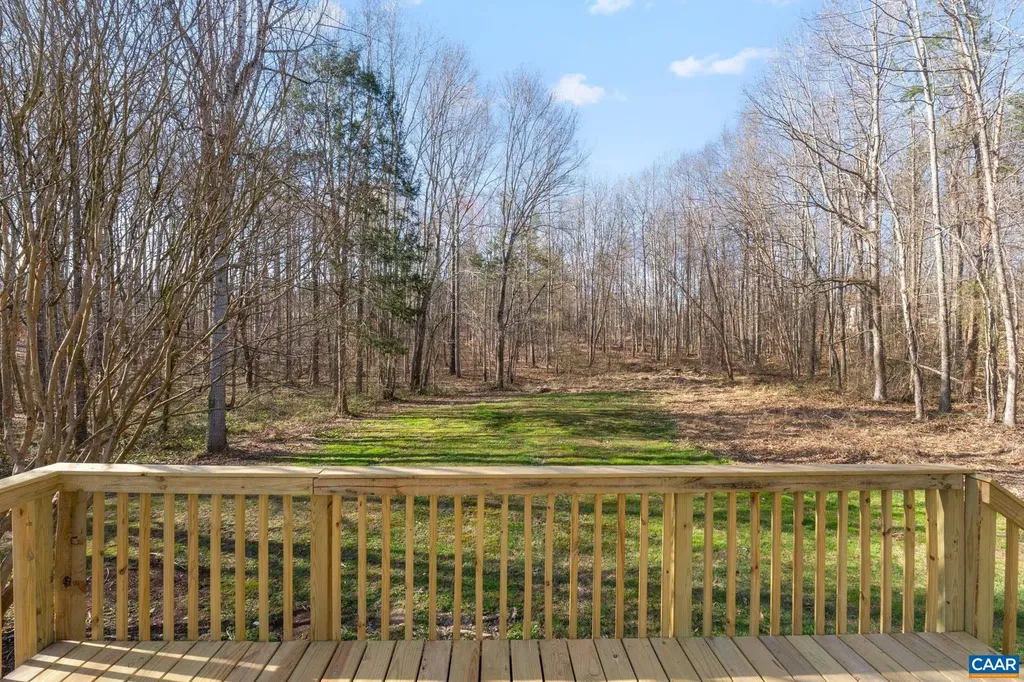 11527 Constitution Route S Scottsville VA 24590