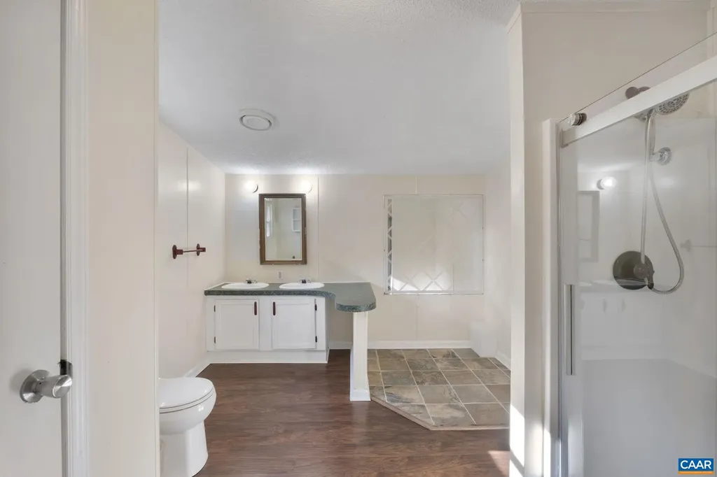 11527 Constitution Route S Scottsville VA 24590