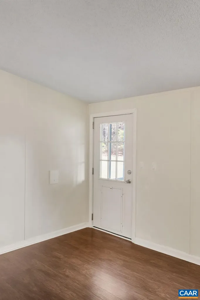 11527 Constitution Route S Scottsville VA 24590