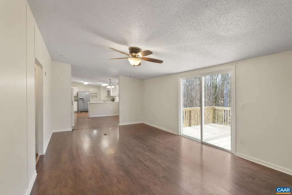 11527 Constitution Route S Scottsville VA 24590