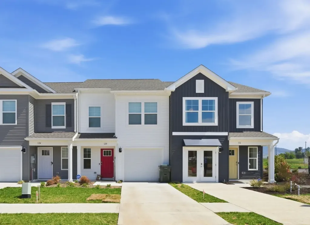 221 Camden Drive Waynesboro VA 22980