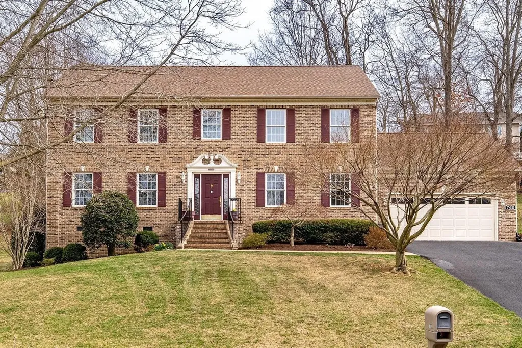 760 Confederacy Drive Penn Laird VA 22846
