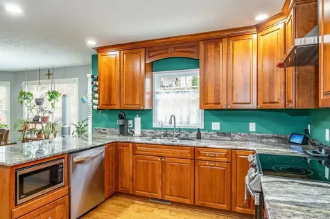 760 Confederacy Drive Penn Laird VA 22846