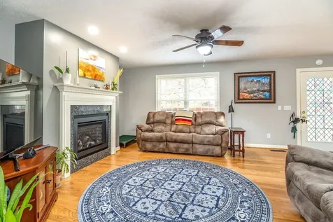 760 Confederacy Drive Penn Laird VA 22846