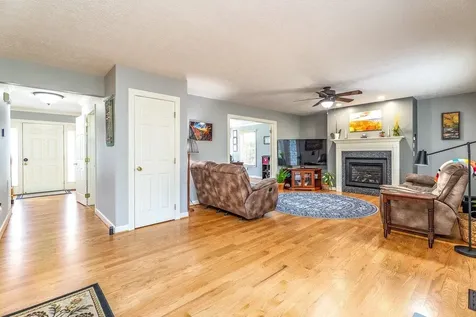 760 Confederacy Drive Penn Laird VA 22846