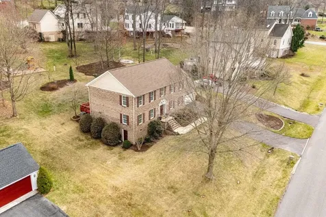 760 Confederacy Drive Penn Laird VA 22846