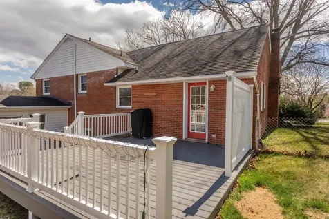 207 Burnley Drive Staunton VA 24401