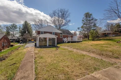 207 Burnley Drive Staunton VA 24401