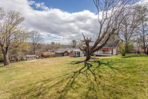 207 Burnley Drive Staunton VA 24401